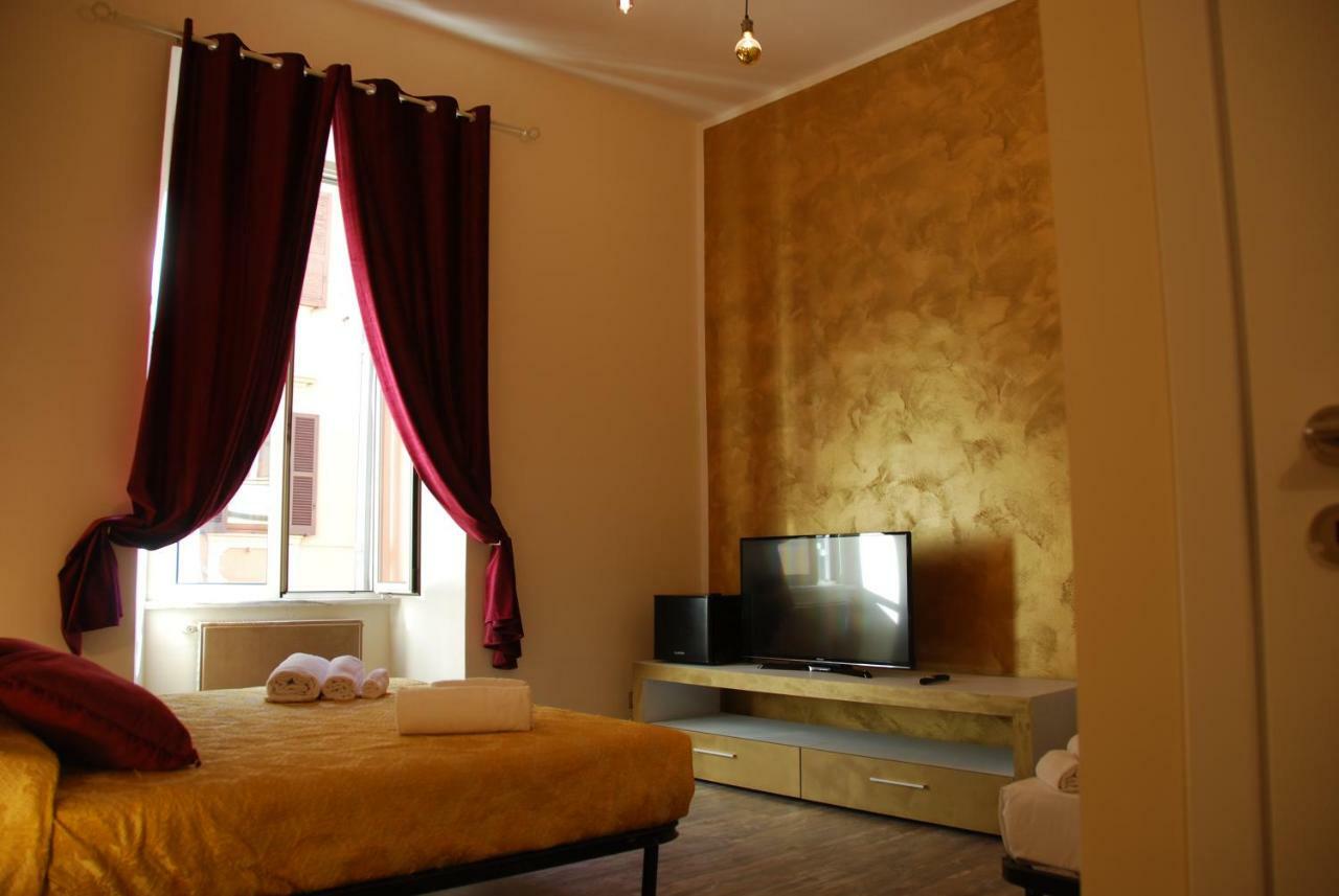 Secret Rhome Colosseum Art โรม ภายนอก รูปภาพ