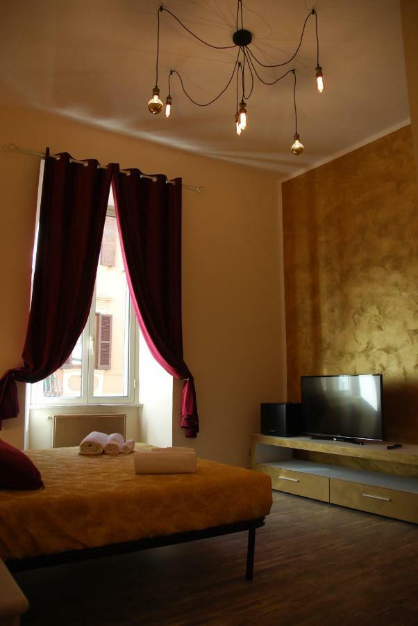 Secret Rhome Colosseum Art โรม ภายนอก รูปภาพ